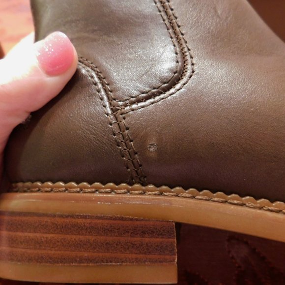 Franco Sarto Brown Leather Happily Booties - New W/Box - Picture 3 of 7